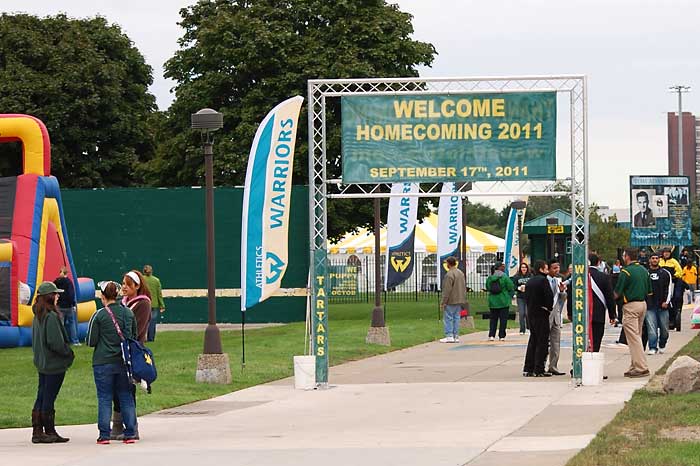 Custom printed blade banners for Wayne State Homecoming